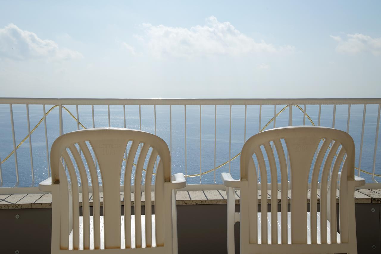 Hôtel Casa Fatebenefratelli à Varazze Extérieur photo
